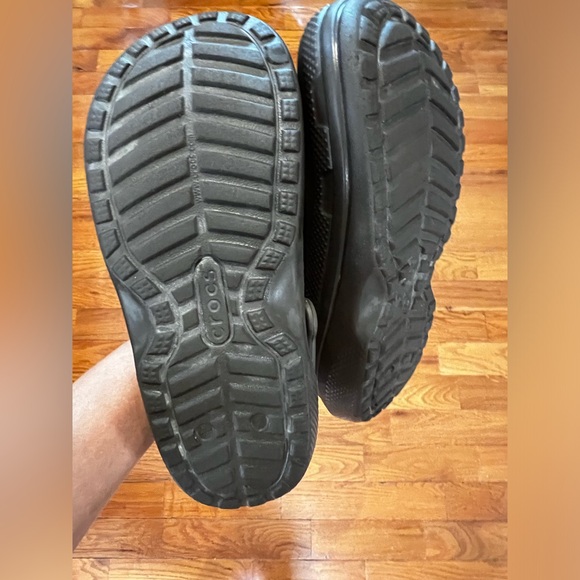 Brown Lined Classic Crocs Women’s 7 - Picture 4 of 7